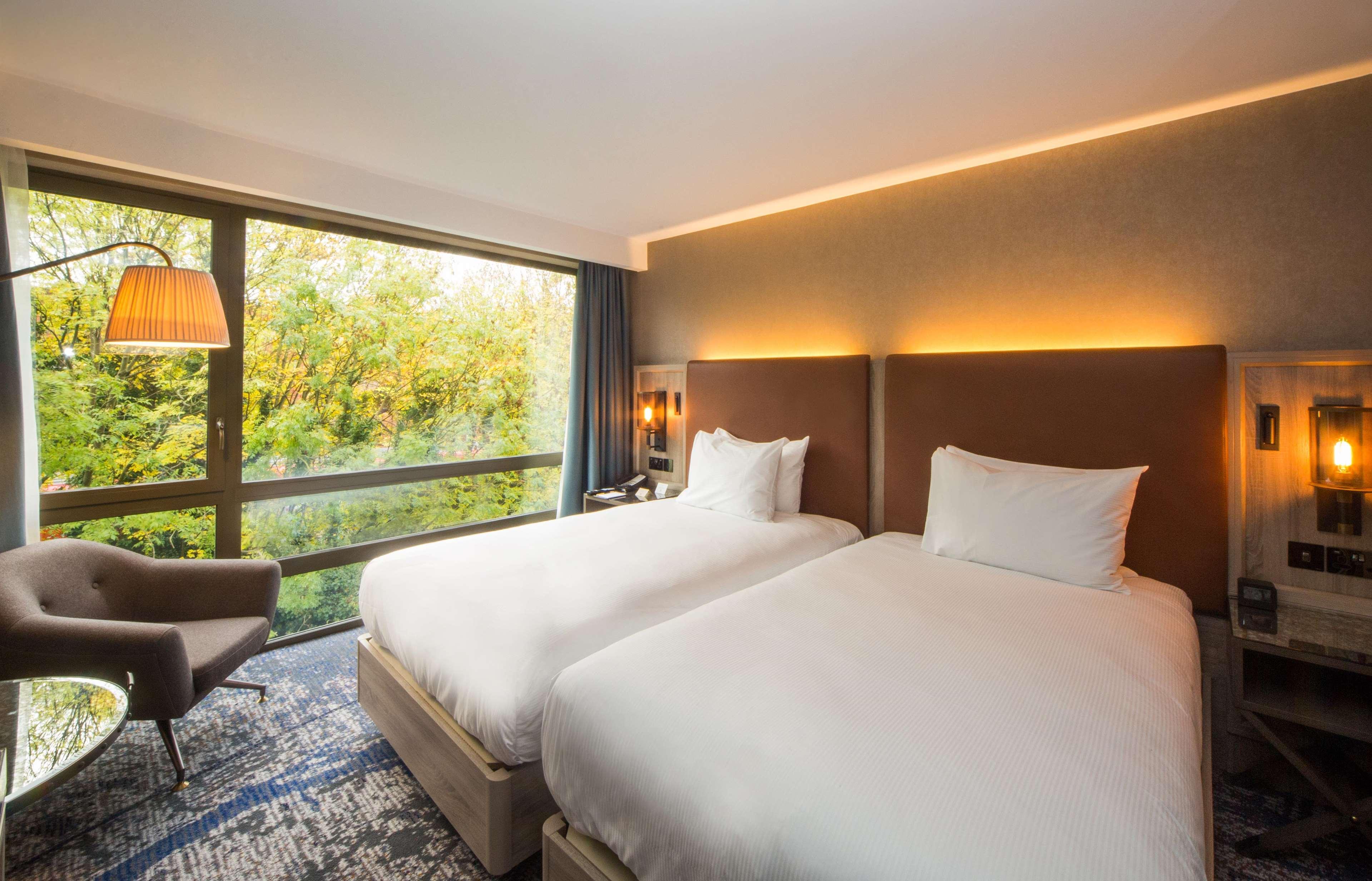 מלון קינגסטון אפון תמז Doubletree By Hilton London Kingston Upon Thames מראה חיצוני תמונה