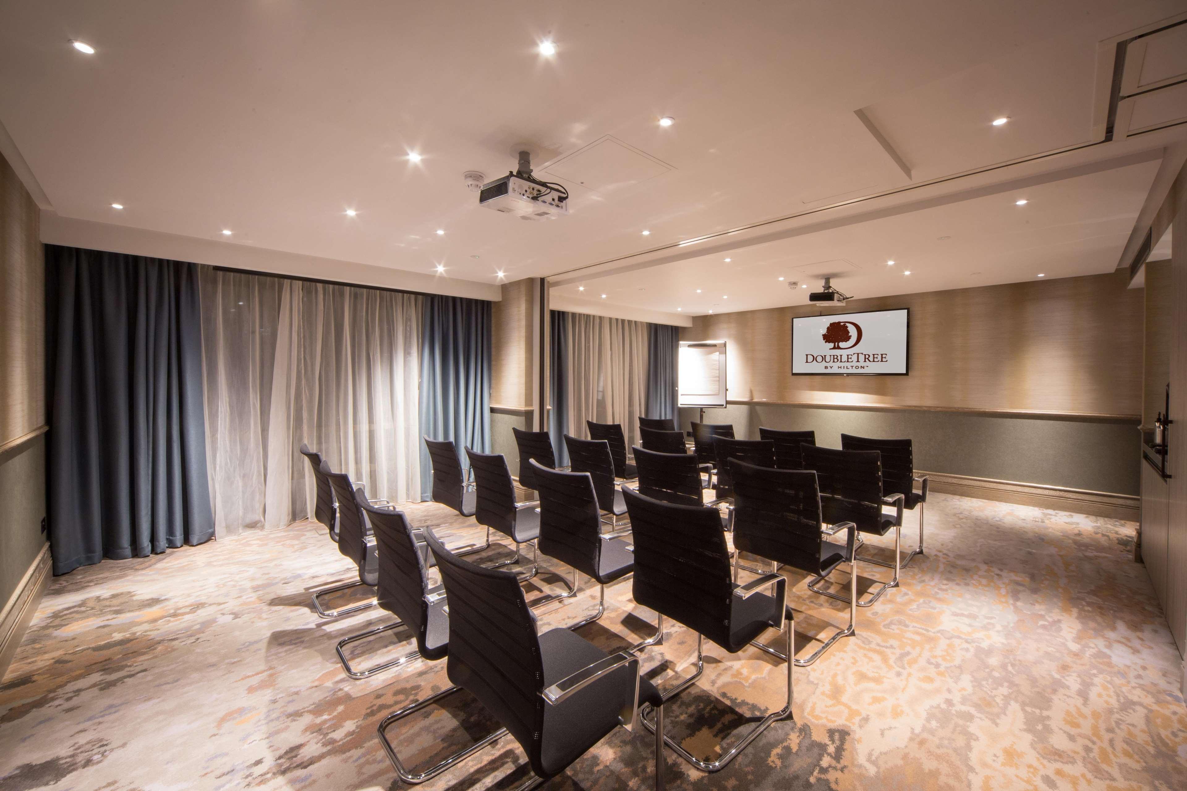 מלון קינגסטון אפון תמז Doubletree By Hilton London Kingston Upon Thames מראה חיצוני תמונה