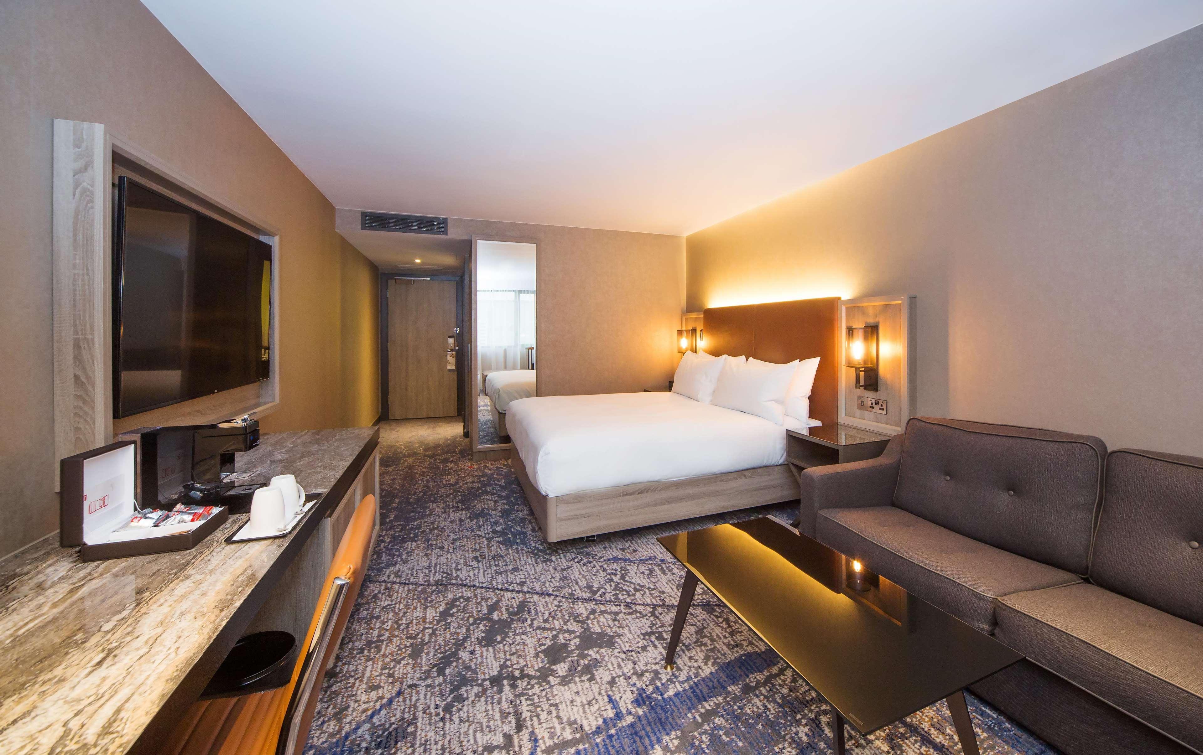 מלון קינגסטון אפון תמז Doubletree By Hilton London Kingston Upon Thames מראה חיצוני תמונה