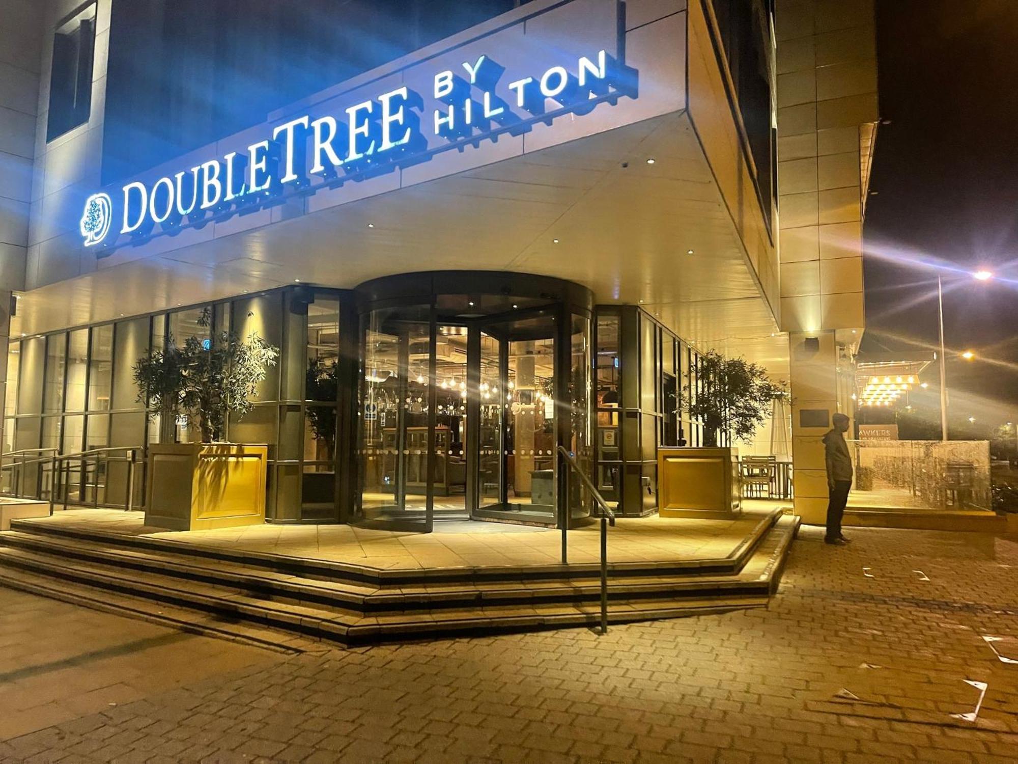 מלון קינגסטון אפון תמז Doubletree By Hilton London Kingston Upon Thames מראה חיצוני תמונה