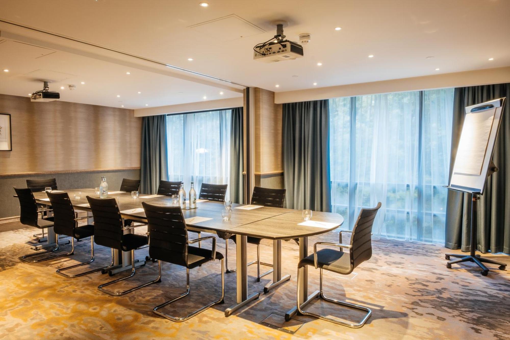 מלון קינגסטון אפון תמז Doubletree By Hilton London Kingston Upon Thames מראה חיצוני תמונה